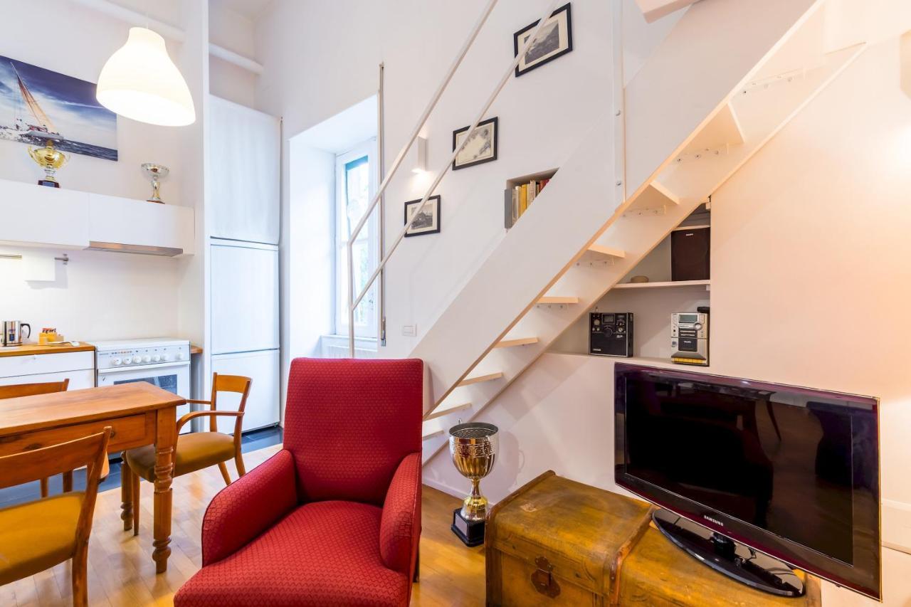 Grifeo - Quiet And Relaxing Flat On Panoramic Route Apartment Naples Luaran gambar