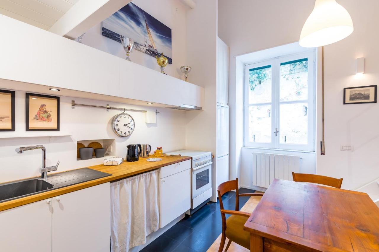 Grifeo - Quiet And Relaxing Flat On Panoramic Route Apartment Naples Luaran gambar