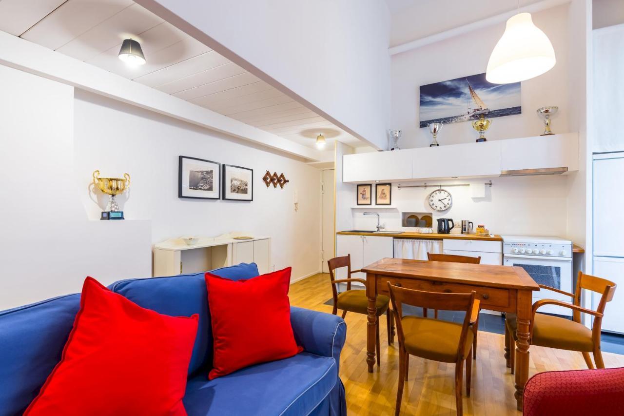 Grifeo - Quiet And Relaxing Flat On Panoramic Route Apartment Naples Luaran gambar