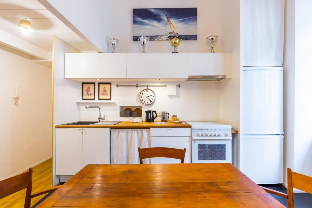Grifeo - Quiet And Relaxing Flat On Panoramic Route Apartment Naples Luaran gambar